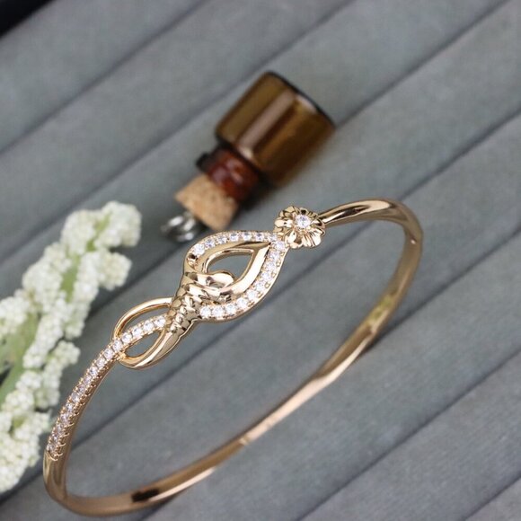 Elegant Teardrop Rose Gold Bangle with Floral Accent and Stones, XPBL0467 - Picture 1 of 12